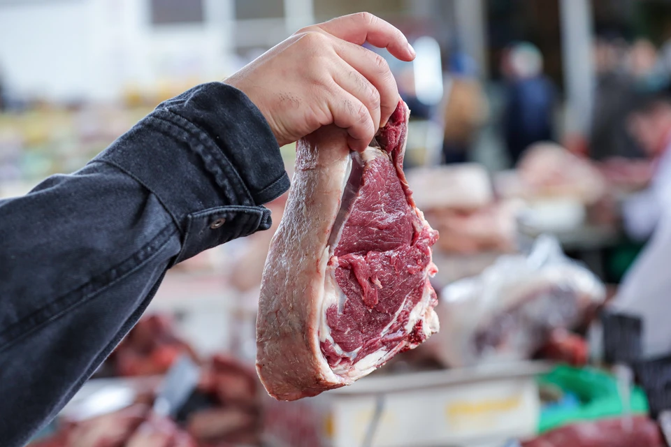 Доктор Мясников: мытье мяса не дает эффекта и разбрызгивает бактерии