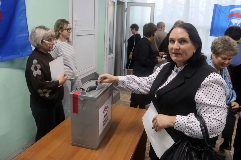 «Единая Россия» подводит итоги года: отчетные конференции в местных отделениях.