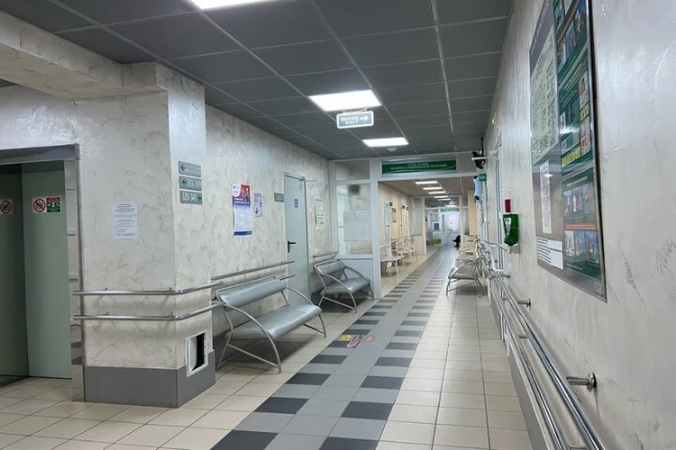 «Дети заражают друг друга»: из-за ОРВИ и гриппа тюменцы требуют закрыть школы на карантин