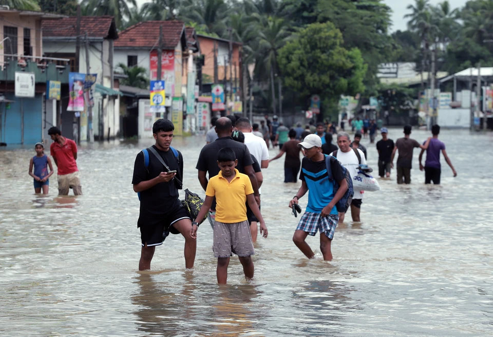 Тысячи россиян застряли на Шри-Ланке, не имея возможности вылететь