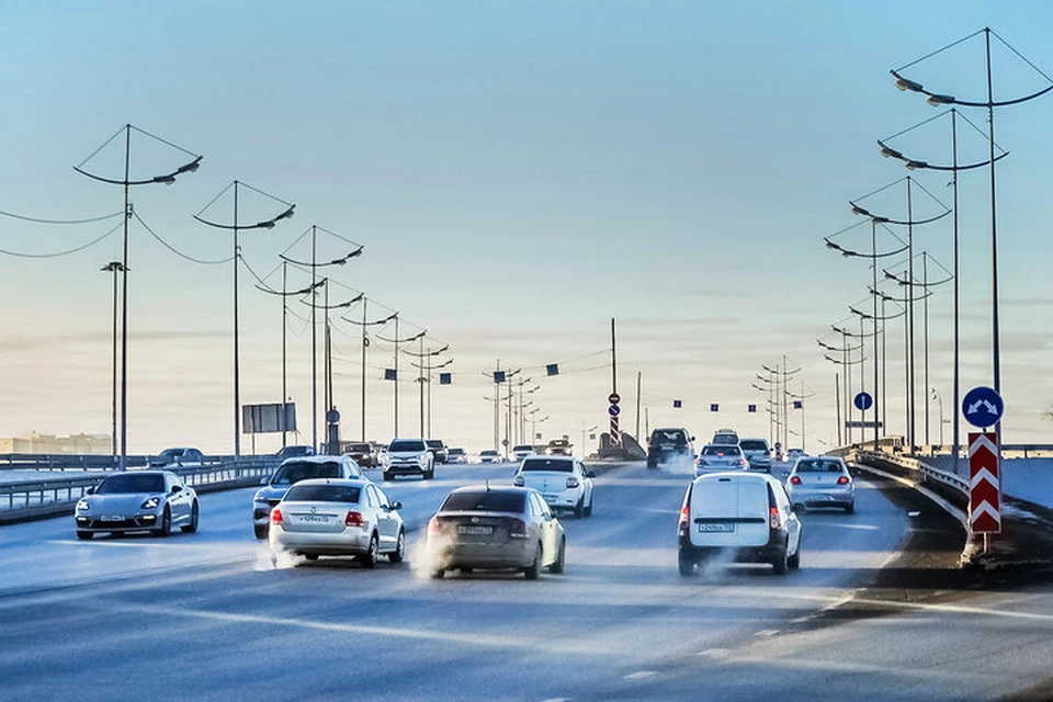 Новый мост через реку Ишим открыли в Тюменской области для движения транспорта.