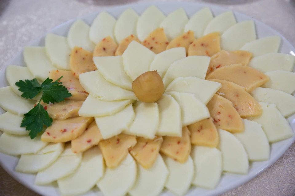 Эксперт назвала главную опасность плавленого сыра для организма