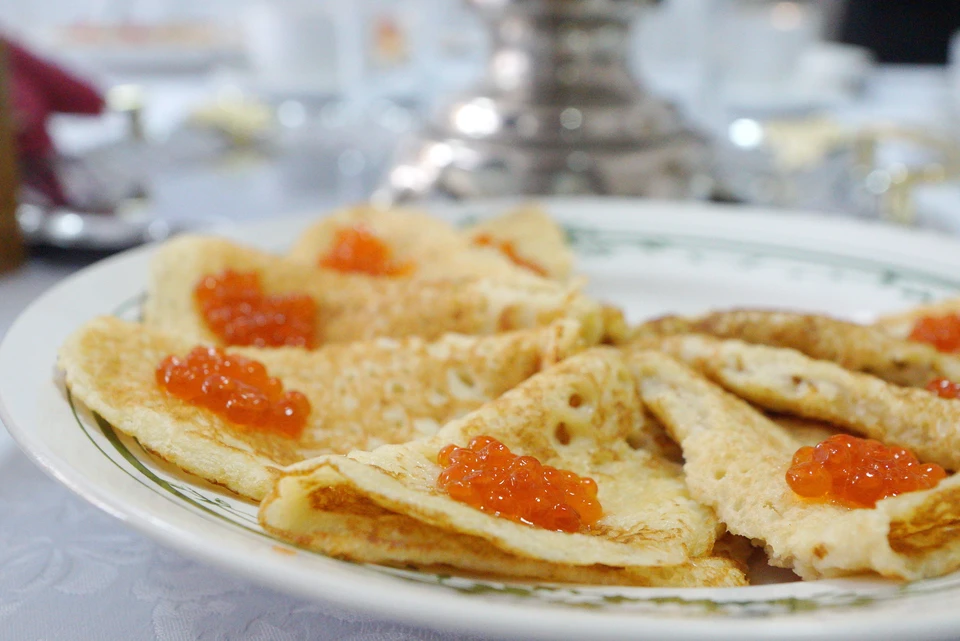 Орбан в Москве поужинал блинами с икрой и салом в шелухе. Фото носит иллюстативный характер.