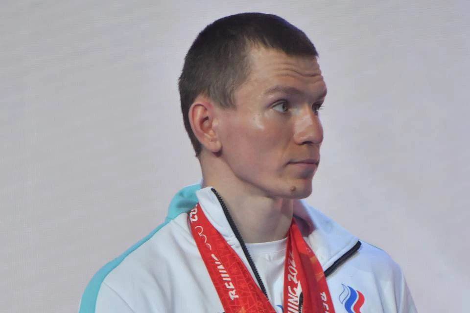 Для Большунова старты в Кировске не задались.