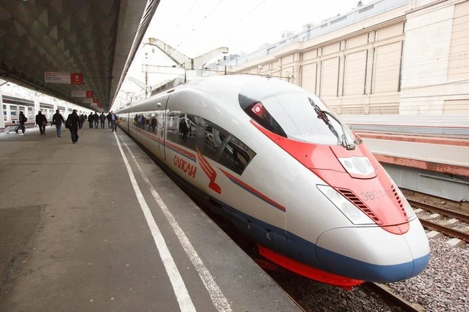 Пассажиры задержавшегося «Сапсана» отправились в Москву на резервном поезде