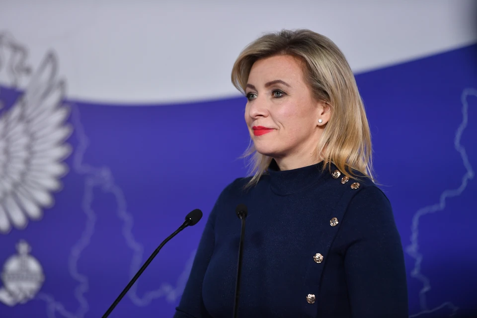 Захарова призвала страны СНГ защищать памятники Великой Отечественной в ЕС