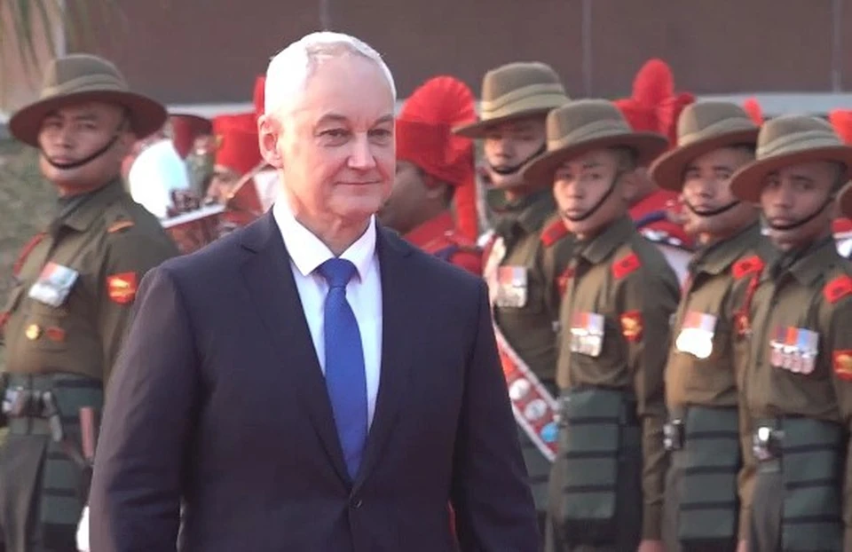 Глава Минобороны РФ прибыл в Индию с рабочим визитом.