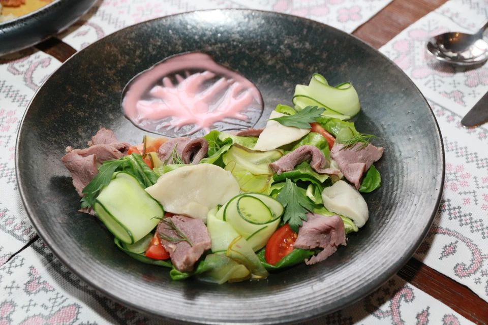 Звездные шефы готовят кулинарные шедевры в разных городах