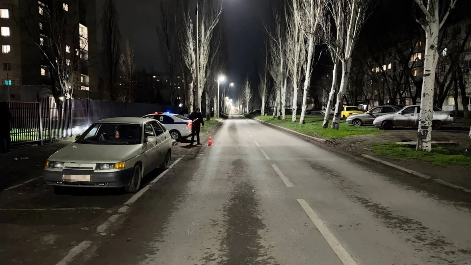 Парни перешли дорогу в неположенном месте. ФОТО: УГИБДД МВД по Луганской Народной Республике