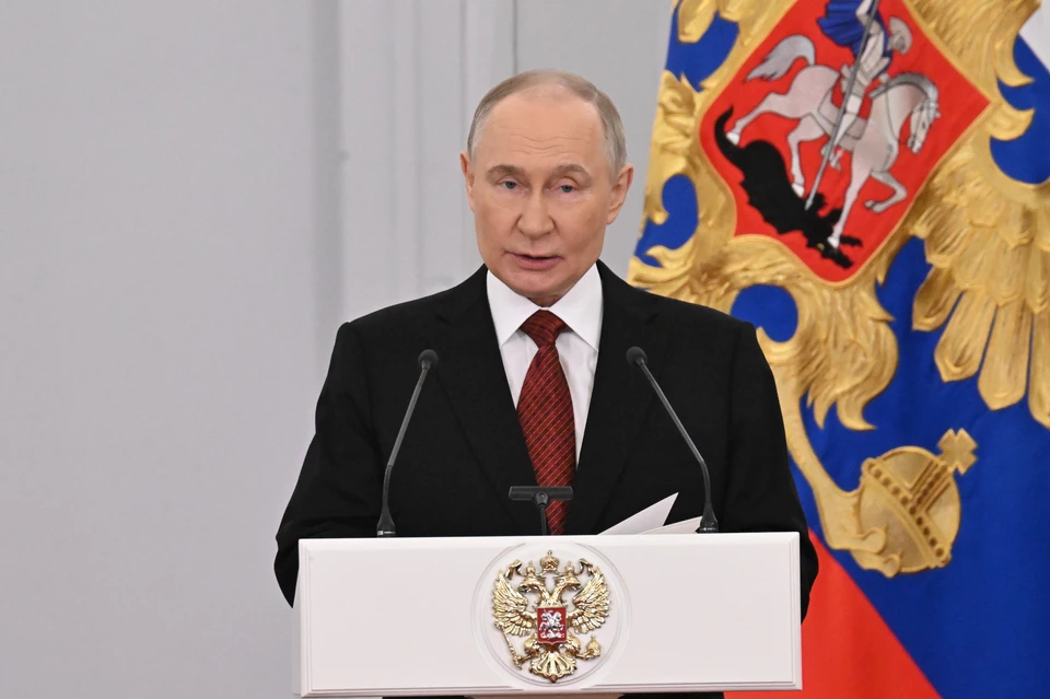 Президент РФ заявил, что правительство сейчас обсуждает 2-й пакет мер против телефонных аферистов