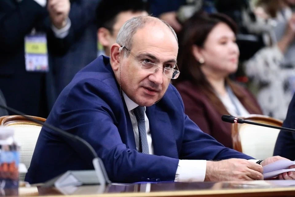 ТАСС: самолет Пашиняна сел в Москве