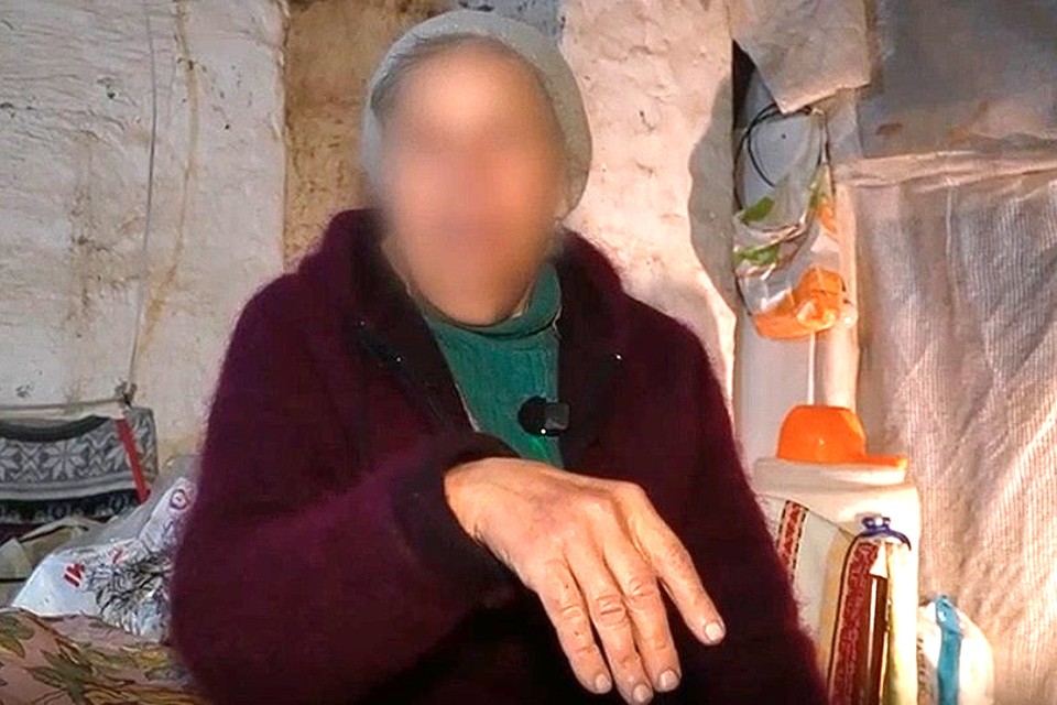 Школьная учительница из Красноармейска читает стихи о Донбассе