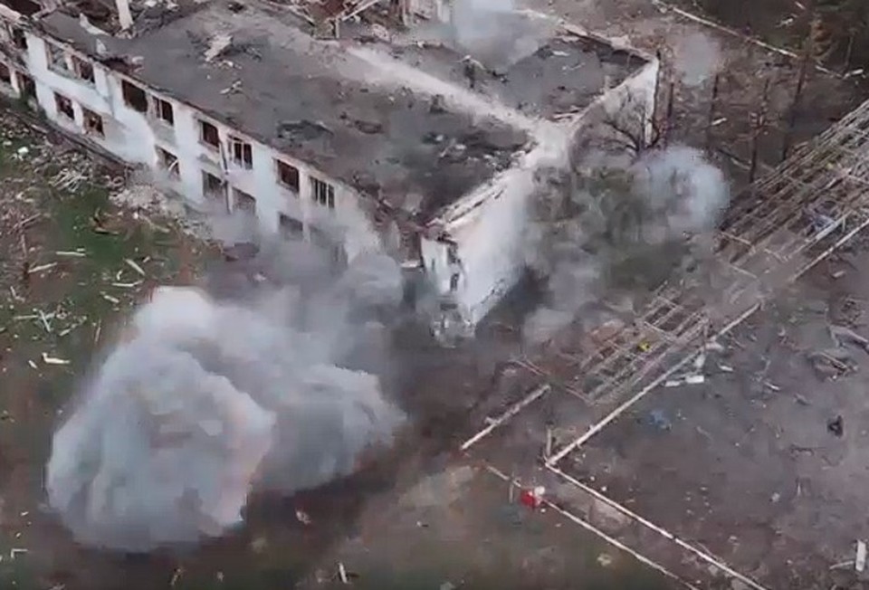 Штурмовики показали тела украинских боевиков в придорожных канавах Красноармейска