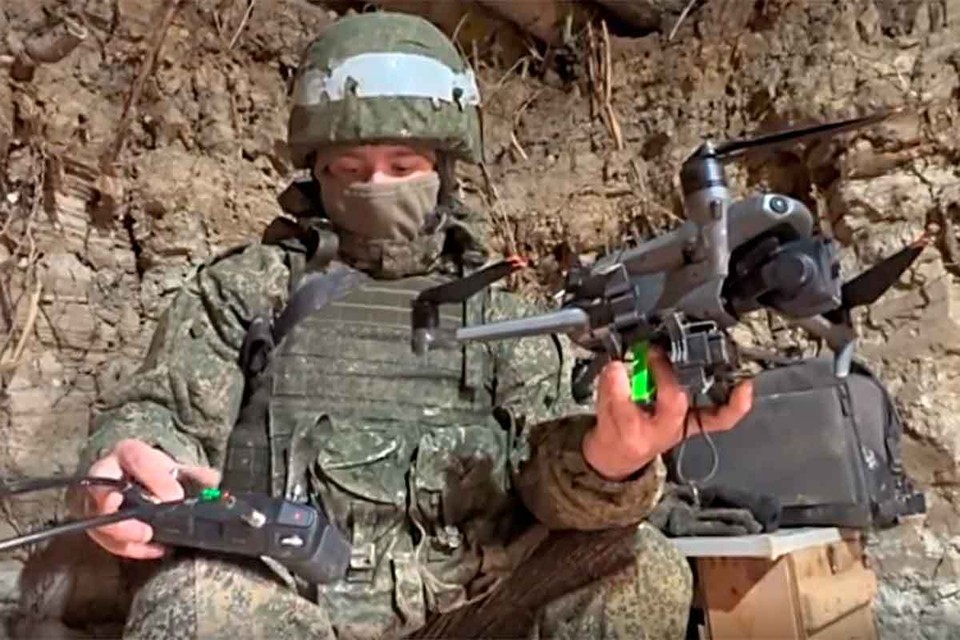 Молнии выгоняют украинских боевиков на мороз в Великомихайловке