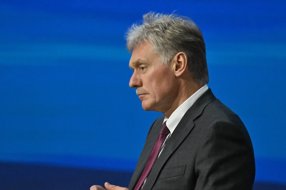 Песков подчеркнул, что вопрос легитимности украинского руководства все еще открыт