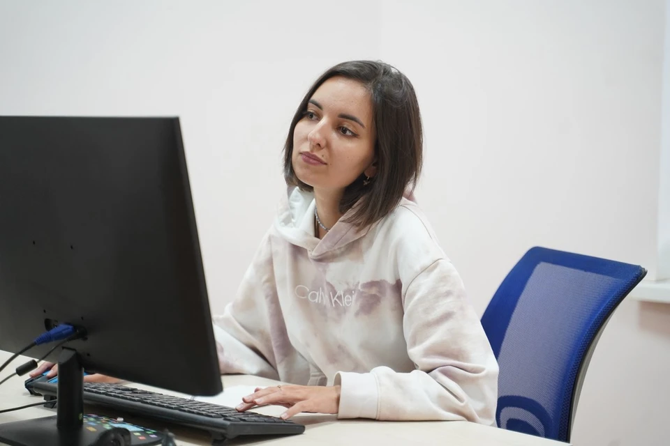 12% опрошенных тратят на работу меньше половины смены