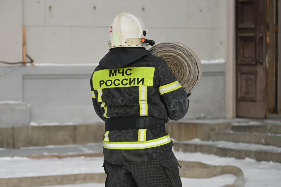 В Новочеркасске на мусорном полигоне загорелись отходы.