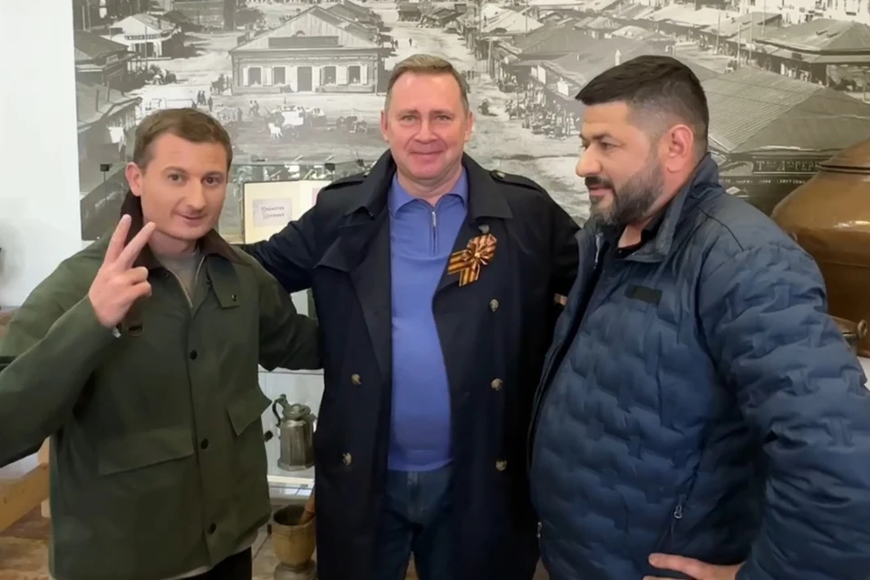 Глава Нижнего Тагила встретился со звездными шеф-поварами. Фото: скриншот из видео в соцсетях Владислава Пинаева