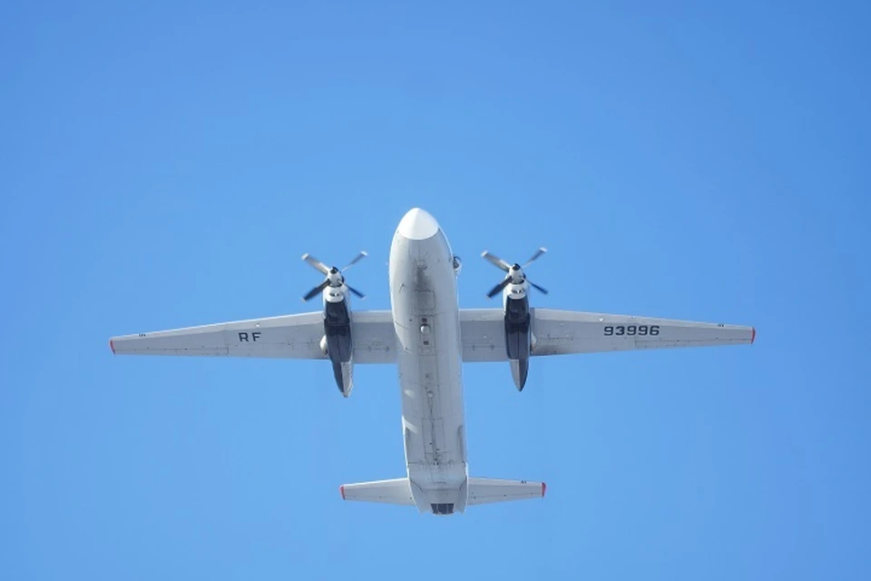Все 8 пассажиров жестко севшего Ан-2 добрались до поселка в Томпонском районе