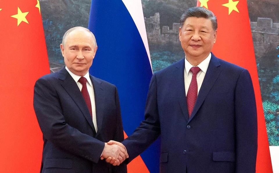 Путин и Си Цзиньпин приняли Декларацию о становлении многополярного мира