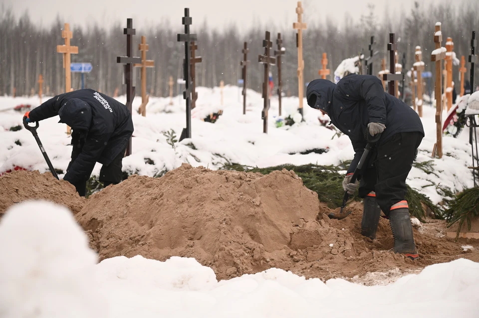 В Краснодаре улучшат дороги к могилам погибших военных