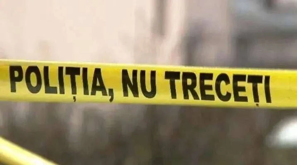 Прибывшие на место полицейские и медики констатировали смерть несовершеннолетнего. Фото: Полиция РМ