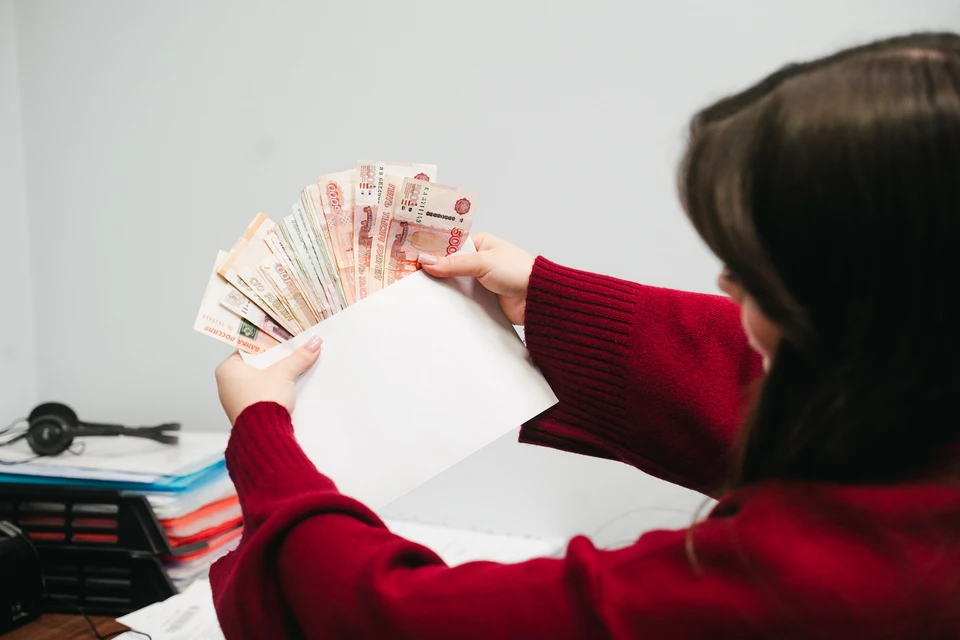 Работодатели Приангарья продолжают бороться за кадры повышением окладов.
