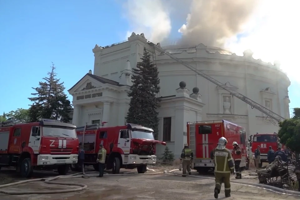 Ликвидация последствий атаки продолжается. Фото: кадр видео пресс-службы правительства Севастополя