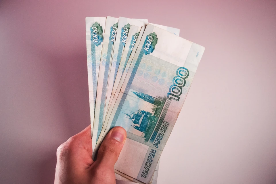 Новосибирцы получат пособия на детей в начале июля.