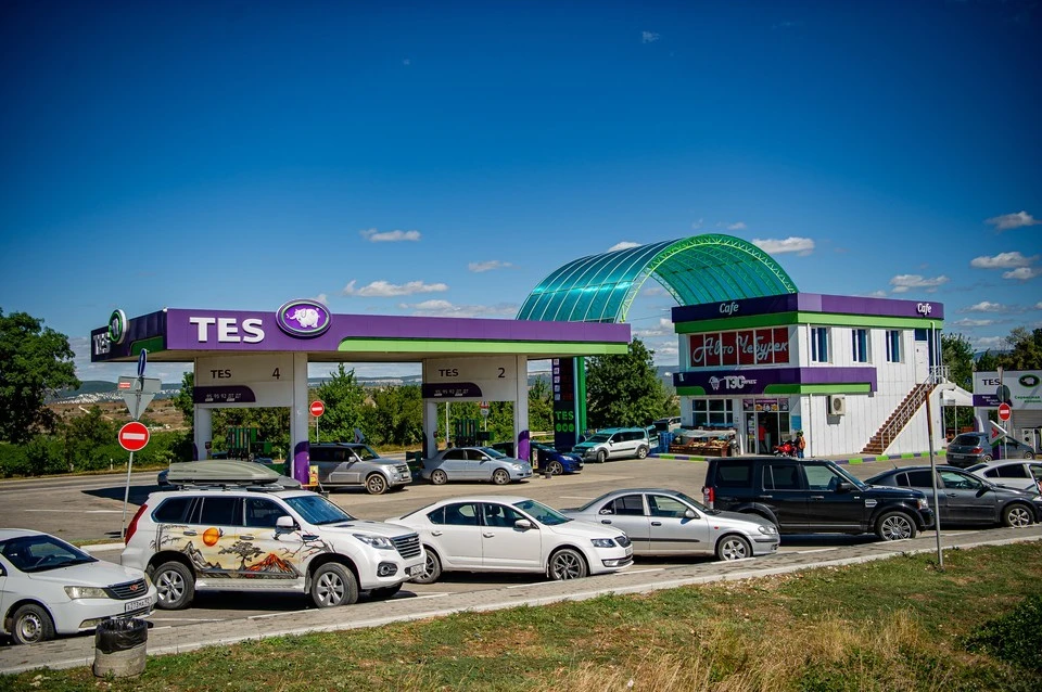 Сегодня заправки по кодам на АЗС «ТЭС» не будет.