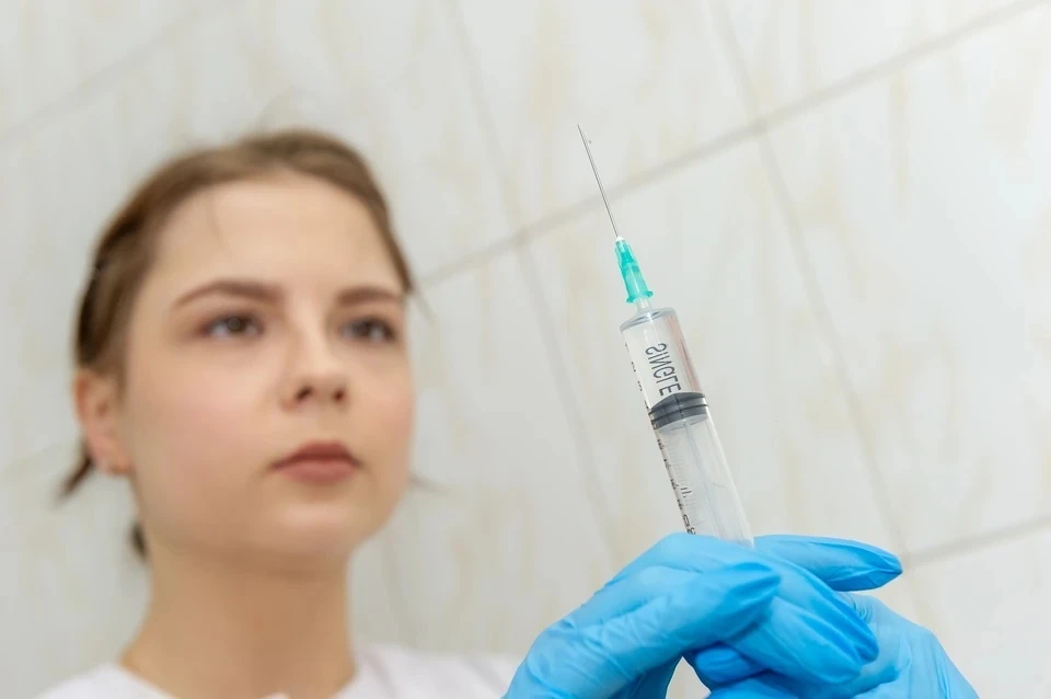 Россиянам рассказали, что важно сделать перед вакцинацией