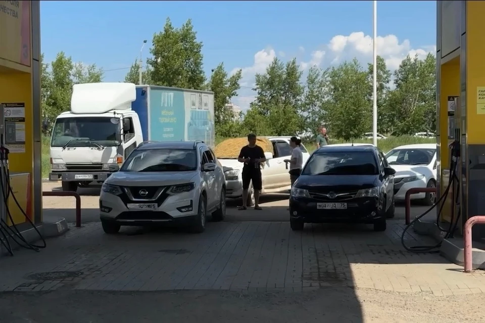 Ситуация с бензином остается крайне напряженной. Фото: соцсети губернатора Забайкалья Александра Осипова.