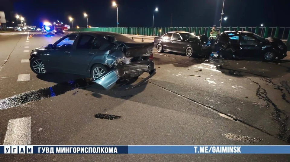 Двойное ДТП случилось на МКАД в Минске. Фото: телеграм-канал УГАИ ГУВД Мингорисполкома.