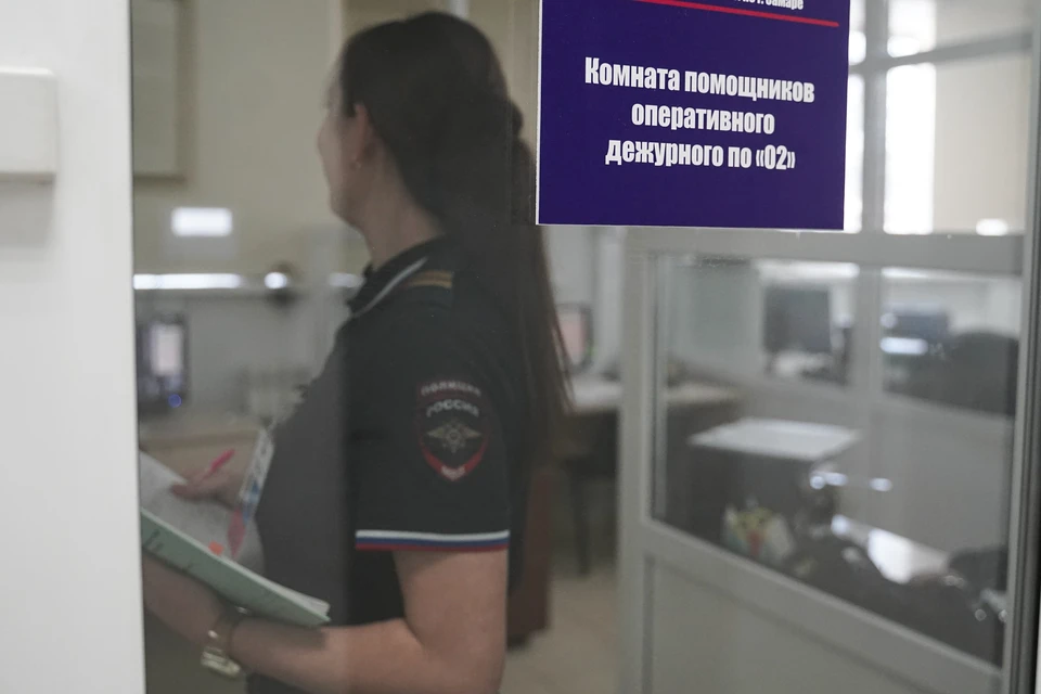 Полиция ищет виновных в повреждении остановочного павильона