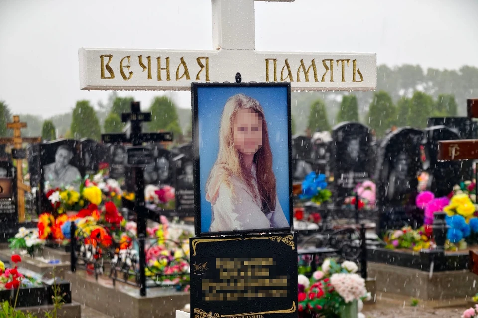 Девочку, убитую в садоводстве Ленобласти, похоронили 6 июля на Колпинском кладбище.