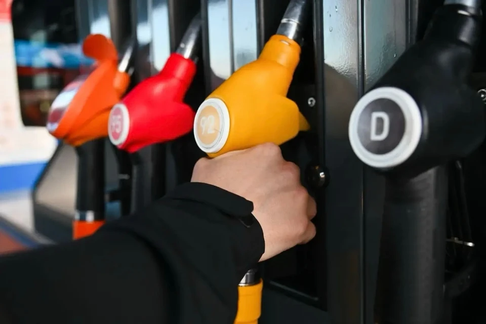 В Иркутской области подросткам запретят продавать бензин.