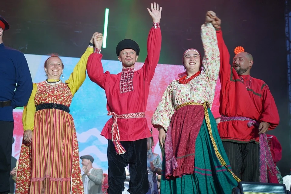 Международный этнический фестиваль «МИР Сибири проходит в Шушенском