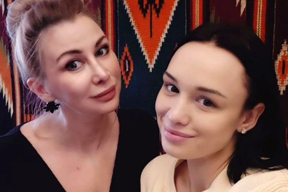 Диана Шурыгина с Дианой Бичаровой