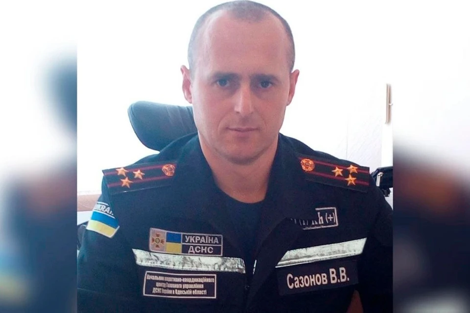 В Одессе произошёл взрыв автомобиля, который принадлежал старшему офицеру оперативного отдела управления логистики штаба военно-морских сил Украины Вячеславу Сазонову.
