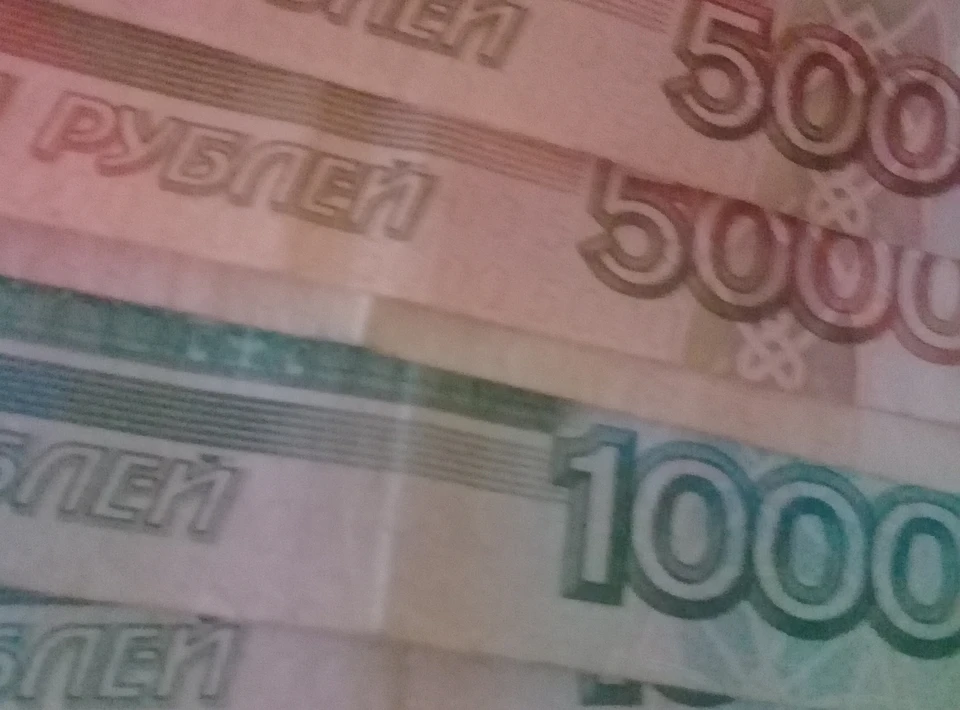 После вмешательства прокуратуры работникам полностью вернули их деньги - более восьми тысяч рублей.