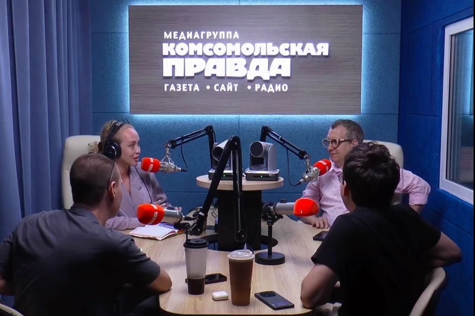 Куклы для постановки созданы по эскизам заслуженного художника России Виктора Никоненко