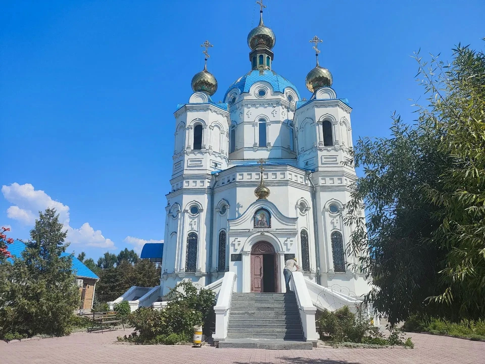 Храм Александра Невского в Луганске