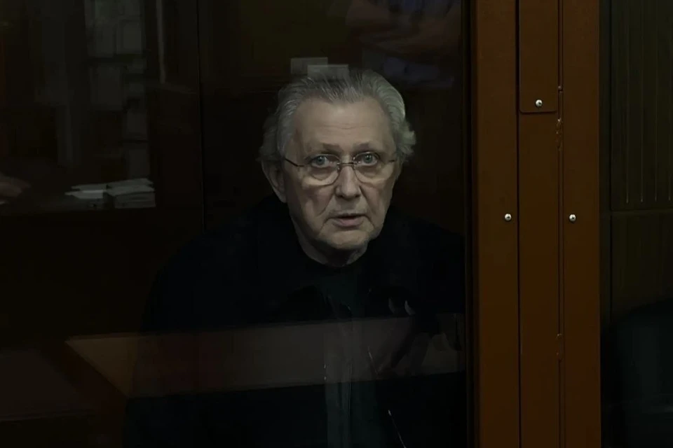 Трабера отправили в СИЗО по обвинению в наемном убийстве и незаконном хранении и обороте оружия. Фото: t.me/moscowcourts