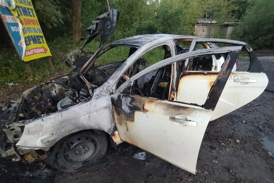 Возгорание автомобиля в Томске стало единственным пожаром в регионе за сутки. Фото: ГУ МЧС России по Томской области