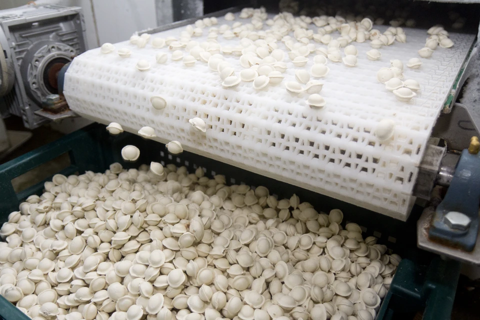 Россельхознадзор нашел на «Птичьем дворе» продукцию с невозможной датой выработки.