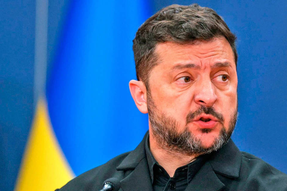 Владимир Зеленский окончательно выбрал для страны, которую он возглавляет, путь камикадзе.