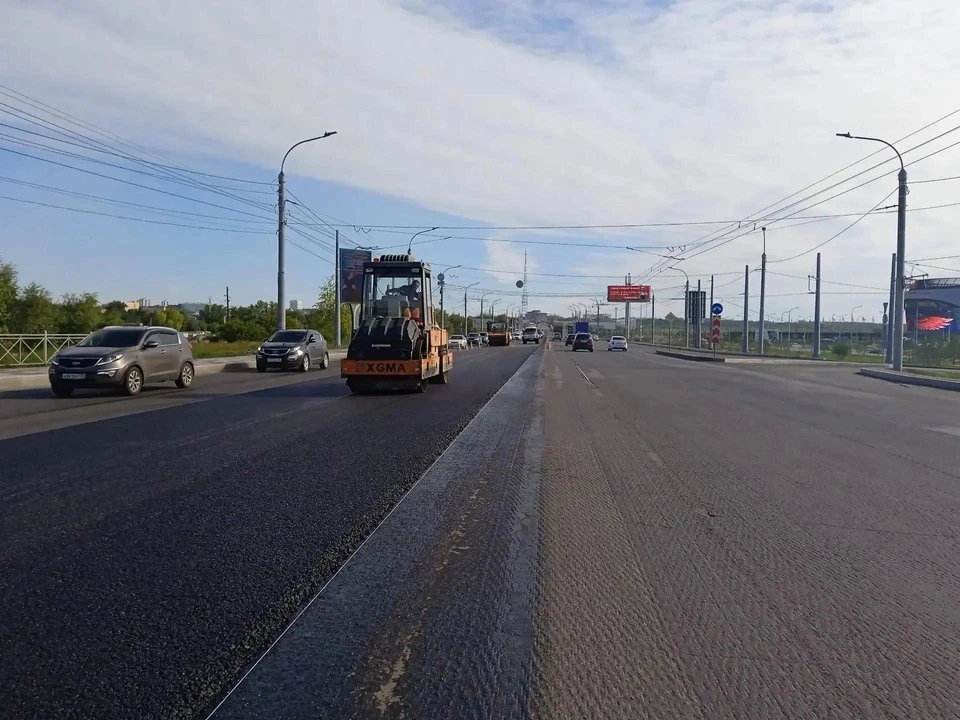 Параллельно ведутся работы по улице Лукашевича. Фото: администрация Омска