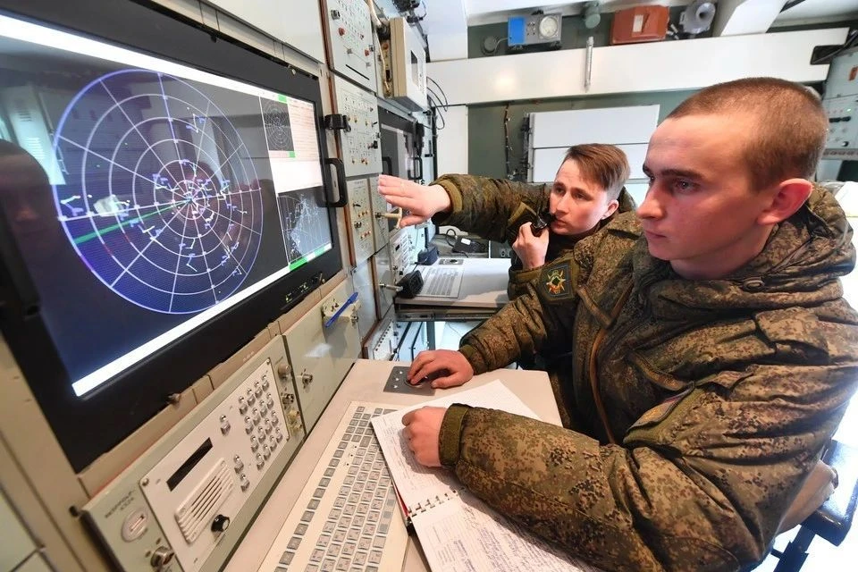 Силы ПВО за ночь сбили 822 украинских беспилотника над регионами РФ