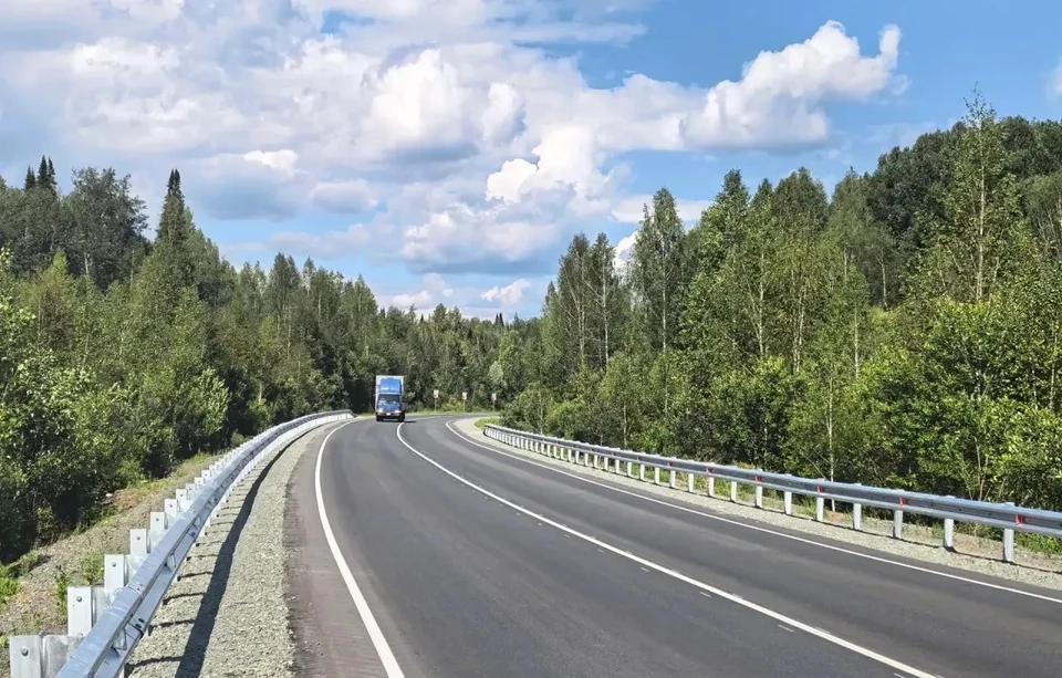 Всего за последние пять лет в регионе обновлено уже 85 км этой трассы. Фото: Минтранс АК