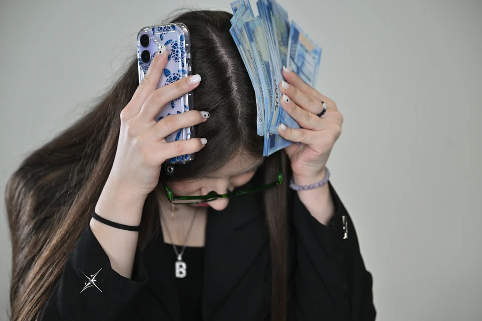 В Тюменской области пожилые люди попадаются на уловки мошенников